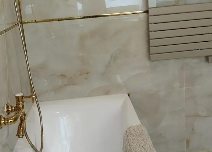 ヴィラ Angelina *