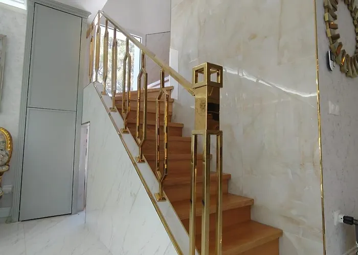 ヴィラ Angelina *